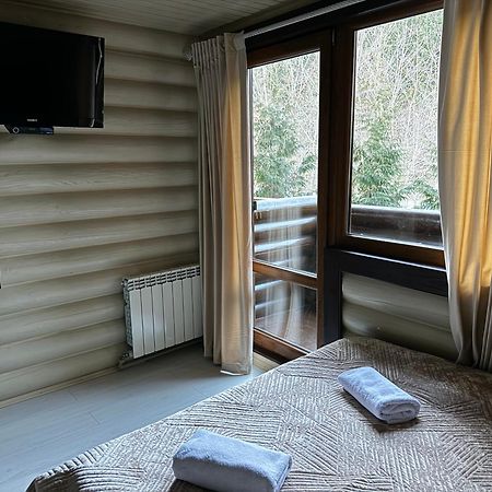 Goral Cottage In ミホヴォ エクステリア 写真