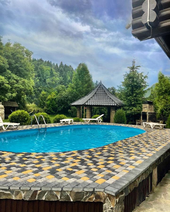 Goral Cottage In ミホヴォ エクステリア 写真