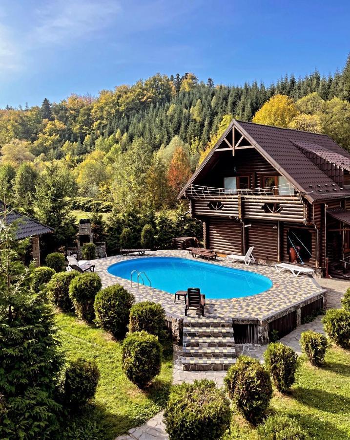 Goral Cottage In ミホヴォ エクステリア 写真