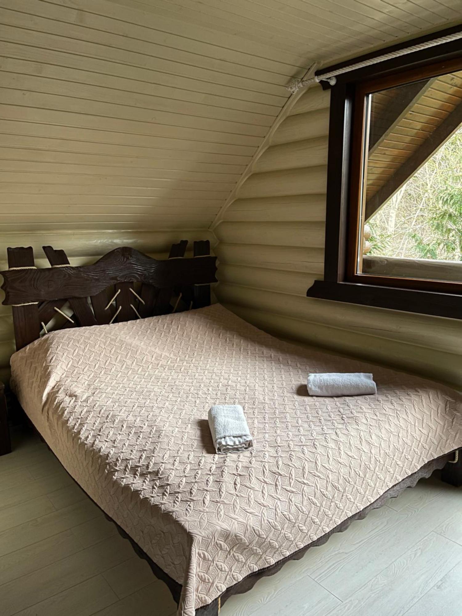 Goral Cottage In ミホヴォ エクステリア 写真