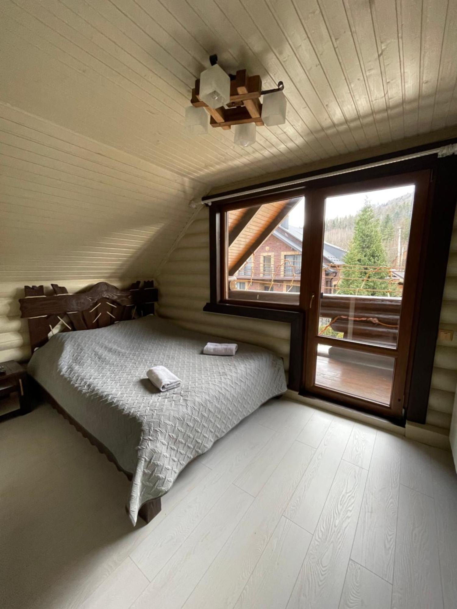Goral Cottage In ミホヴォ エクステリア 写真