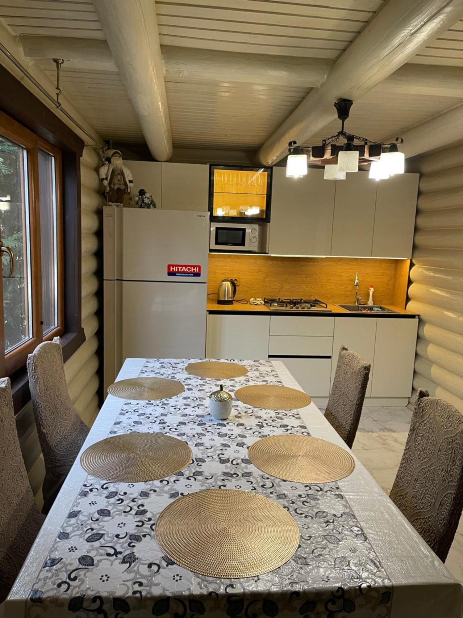 Goral Cottage In ミホヴォ エクステリア 写真